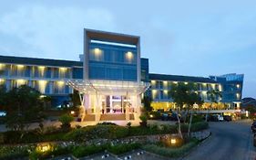 Emersia Hotel And Resort